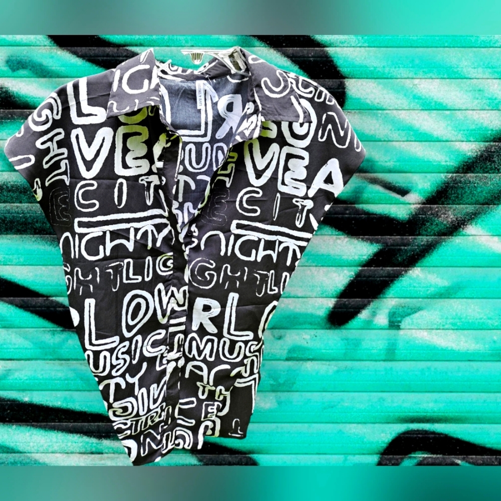 Anthropologie LIVE 4 TRUTH NWT Retro Graphics Black & White Sleeveless Blouse